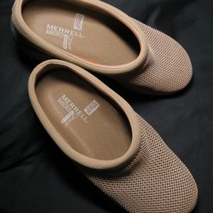 Merrell Encore Breeze 2  -NEVER WORN-